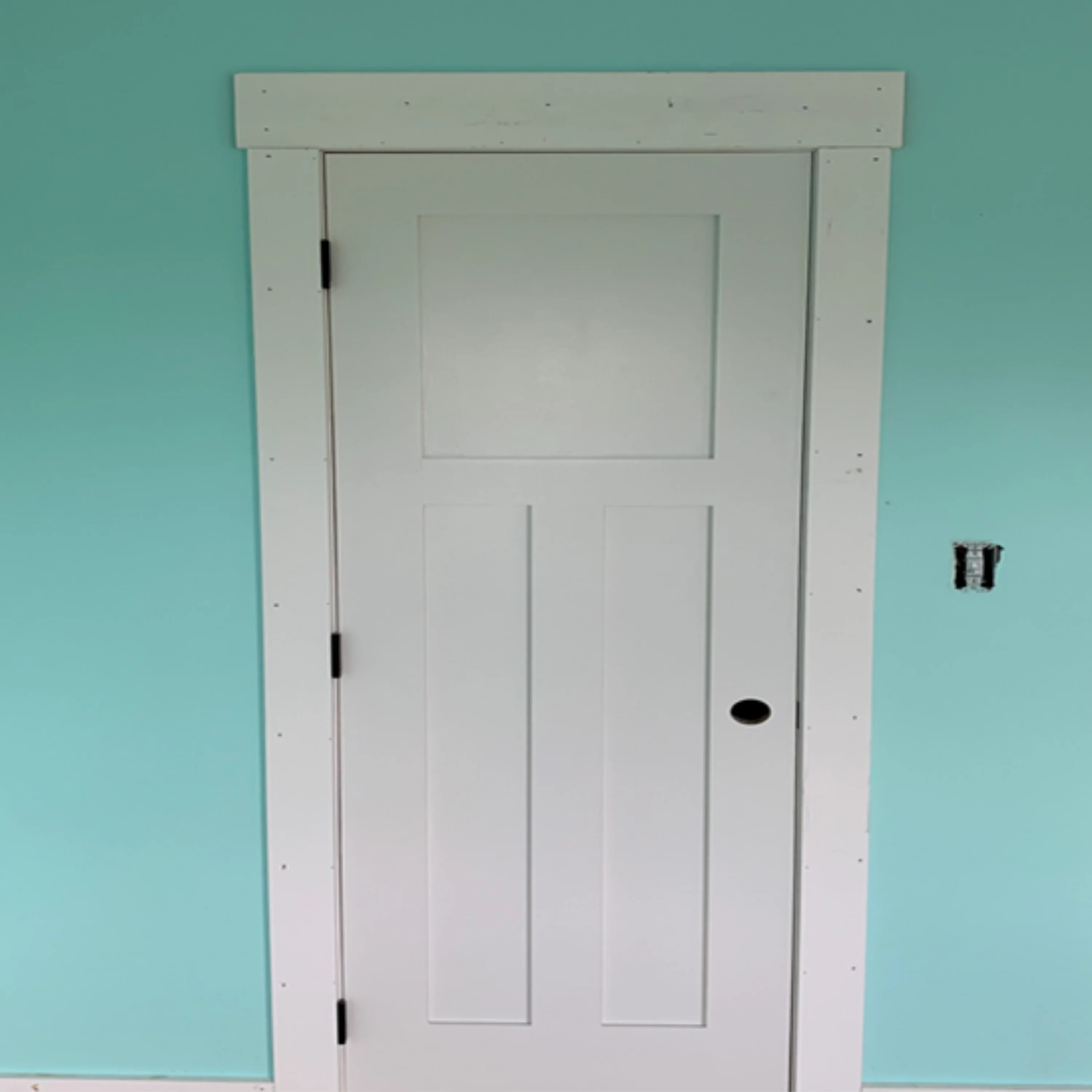 3 Panel Shaker Style Interior Wood Door (Primed) - Image 5